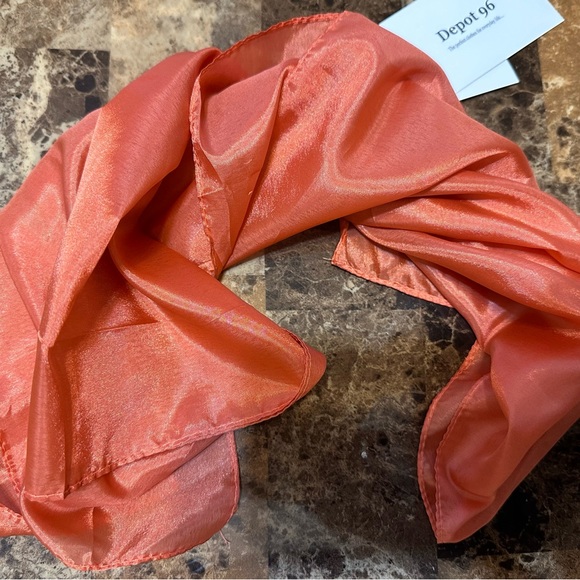 Silk scarf - square - Picture 3 of 3